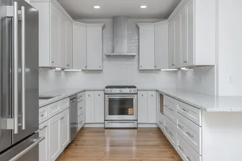 11 Sunset Avenue Hampstead NH 03841
