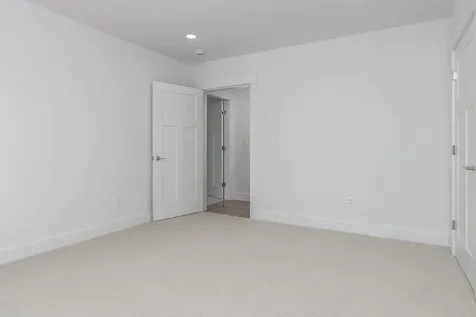 11 Sunset Avenue Hampstead NH 03841