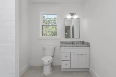 11 Sunset Avenue Hampstead NH 03841