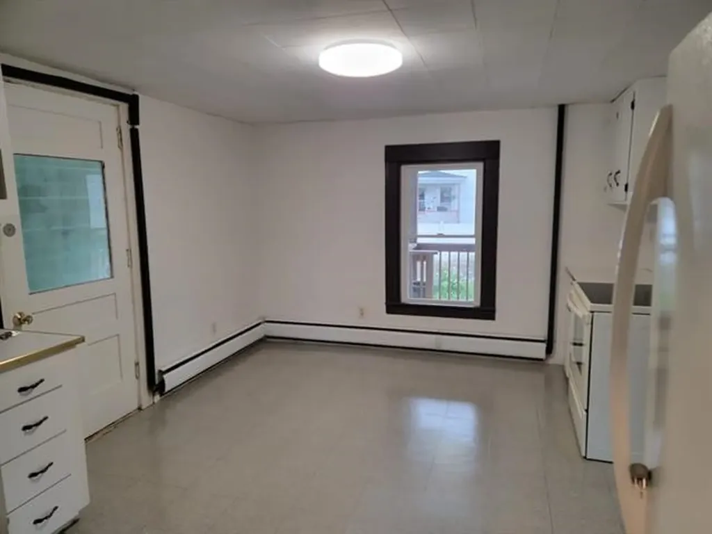 10B Dyer Street Laconia NH 03246