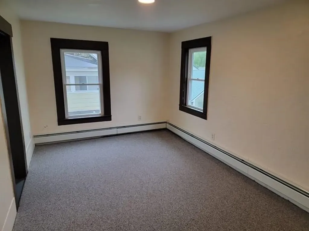 10B Dyer Street Laconia NH 03246