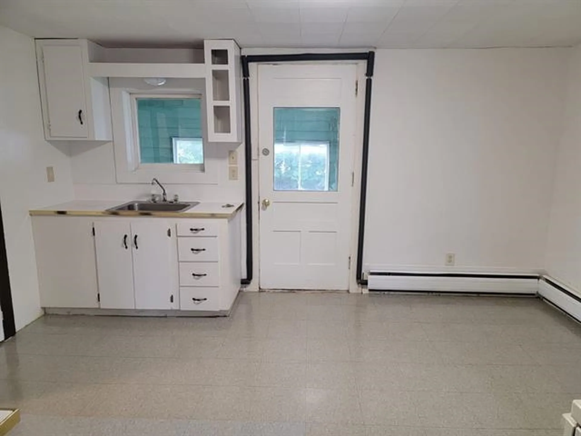 10B Dyer Street Laconia NH 03246