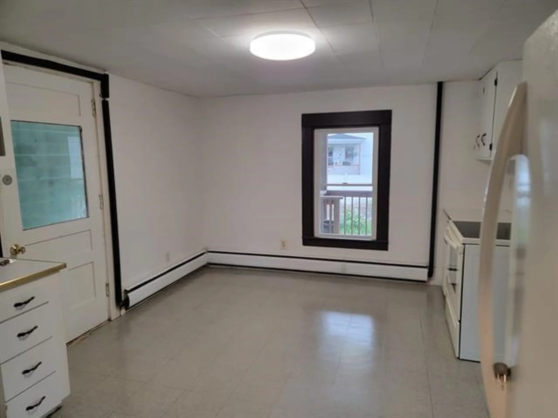 10B Dyer Street Laconia NH 03246