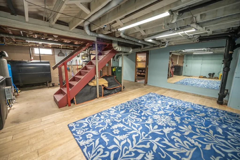 752 Route 9 East Wilmington VT 05363