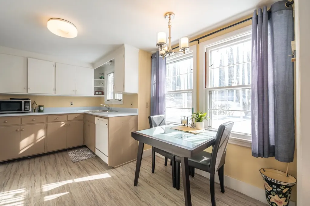 752 Route 9 East Wilmington VT 05363