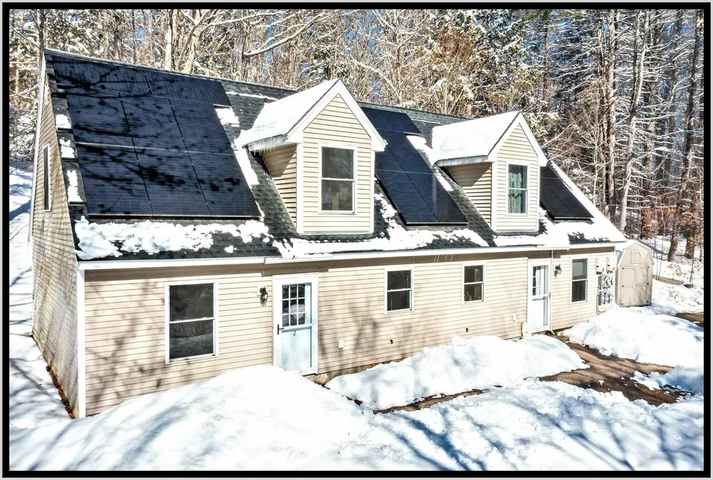 14 Cummings Hill Road Plymouth NH 03264