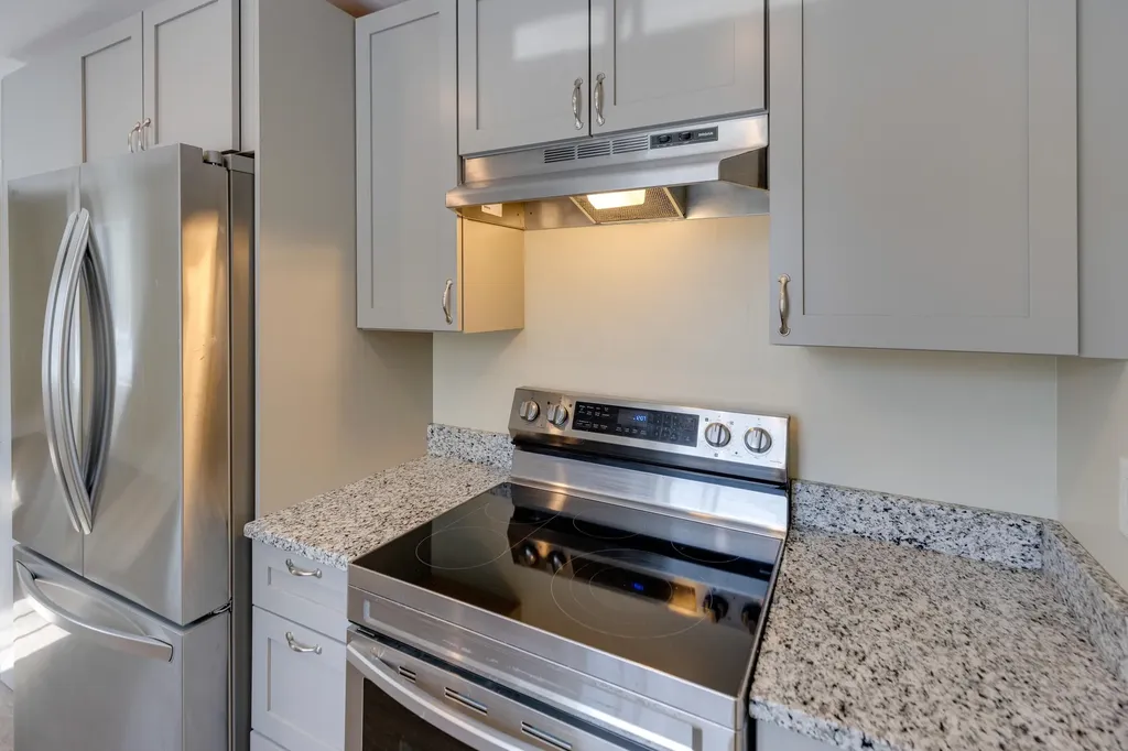 14 Cummings Hill Road Plymouth NH 03264