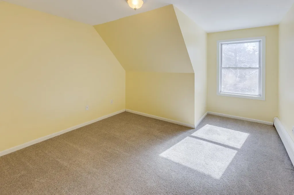 14 Cummings Hill Road Plymouth NH 03264