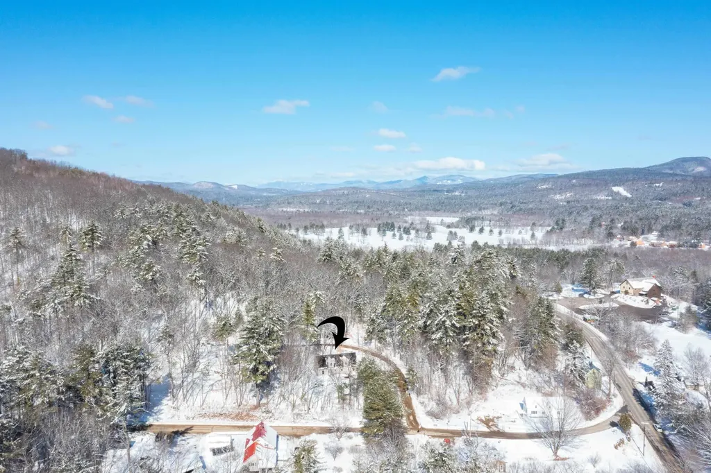 14 Cummings Hill Road Plymouth NH 03264