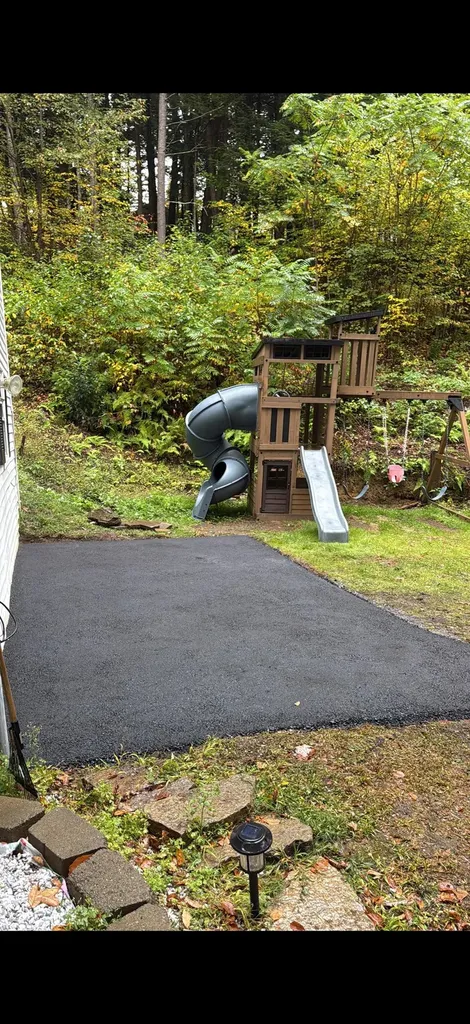 82 Scotts Drive Charlestown NH 03603