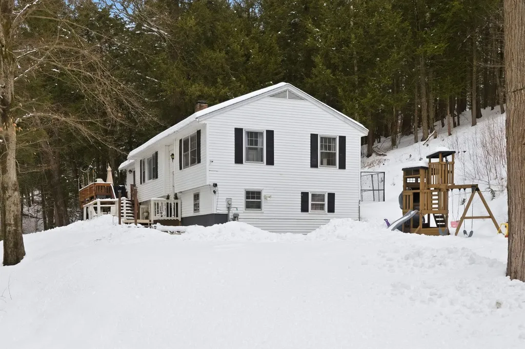 82 Scotts Drive Charlestown NH 03603