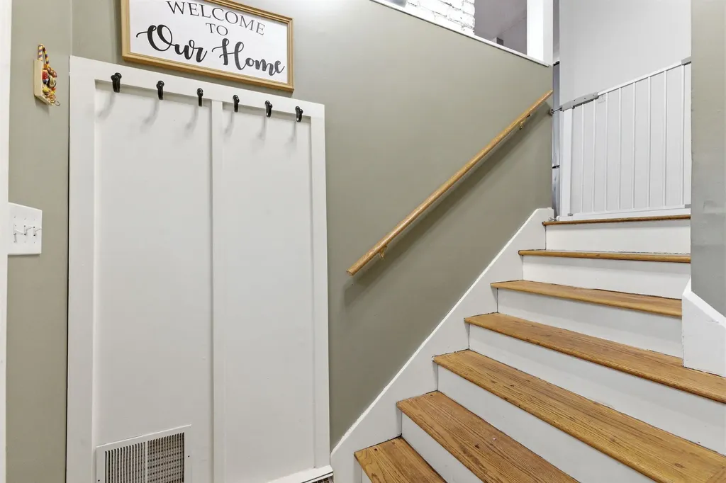 82 Scotts Drive Charlestown NH 03603