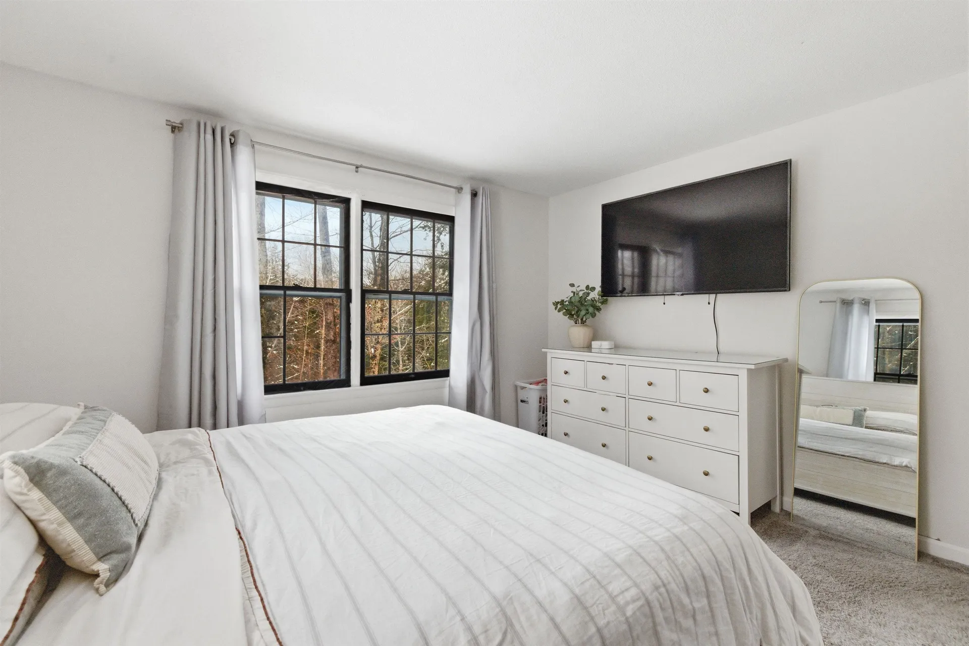 82 Scotts Drive Charlestown NH 03603