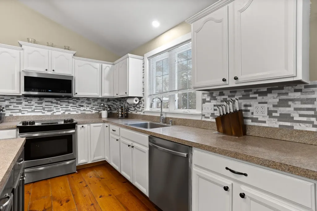 129 New Boston Road Goffstown NH 03045