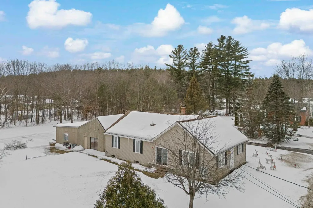 129 New Boston Road Goffstown NH 03045