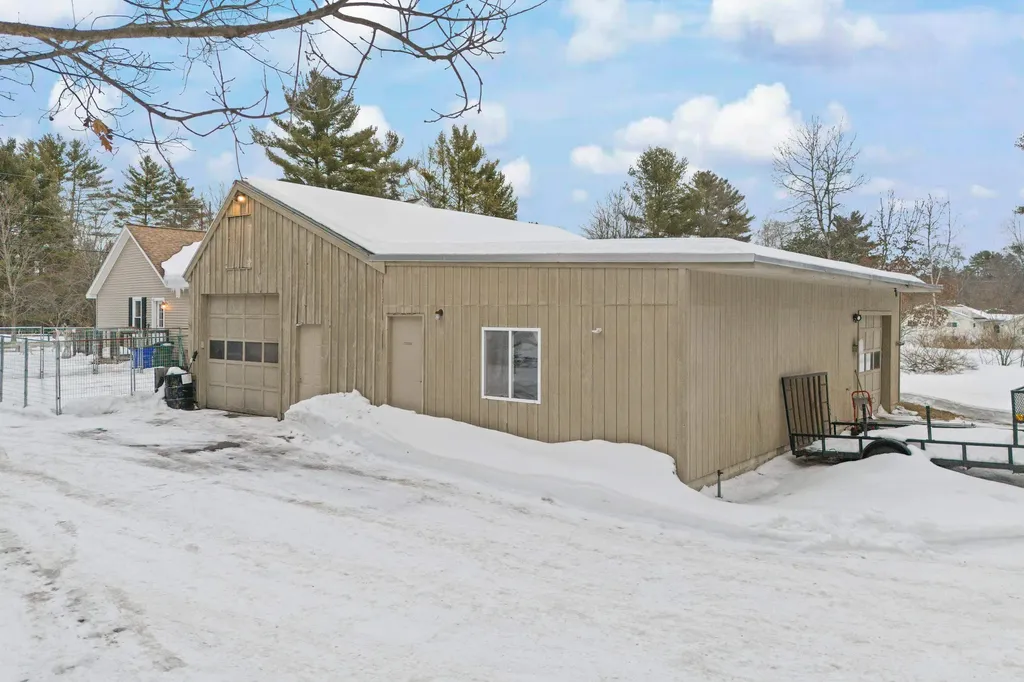 129 New Boston Road Goffstown NH 03045