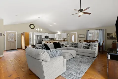 129 New Boston Road Goffstown NH 03045