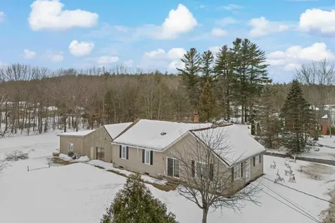 129 New Boston Road Goffstown NH 03045