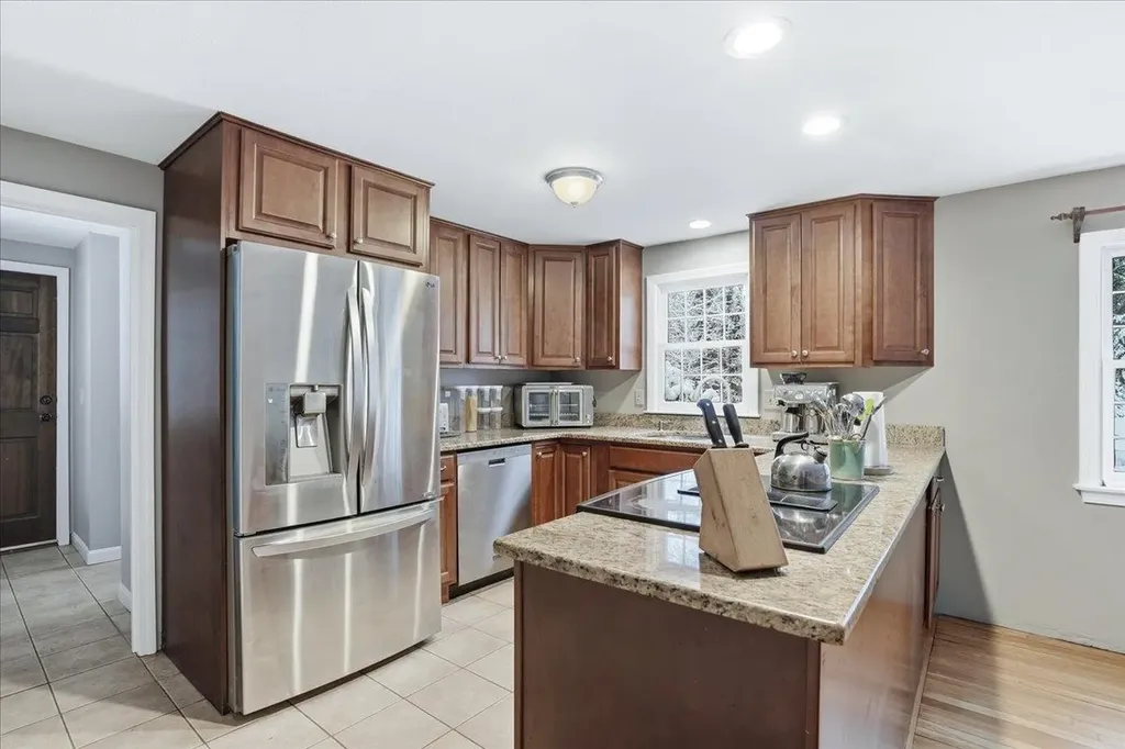 105 Rideout Road Hollis NH 03049