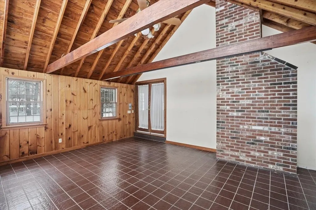 105 Rideout Road Hollis NH 03049