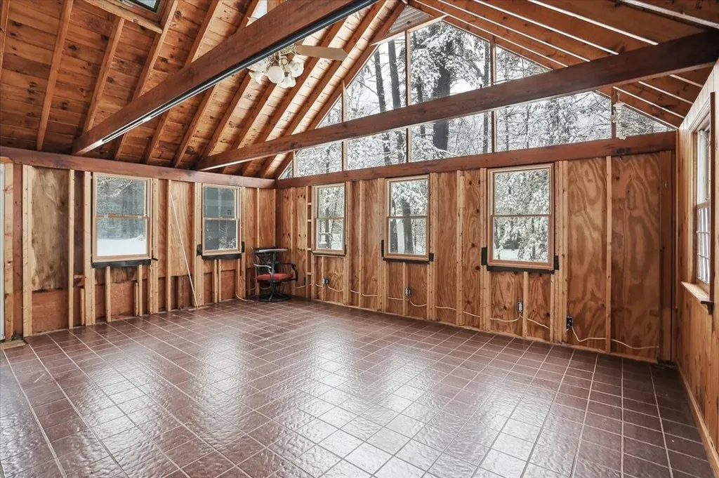 105 Rideout Road Hollis NH 03049