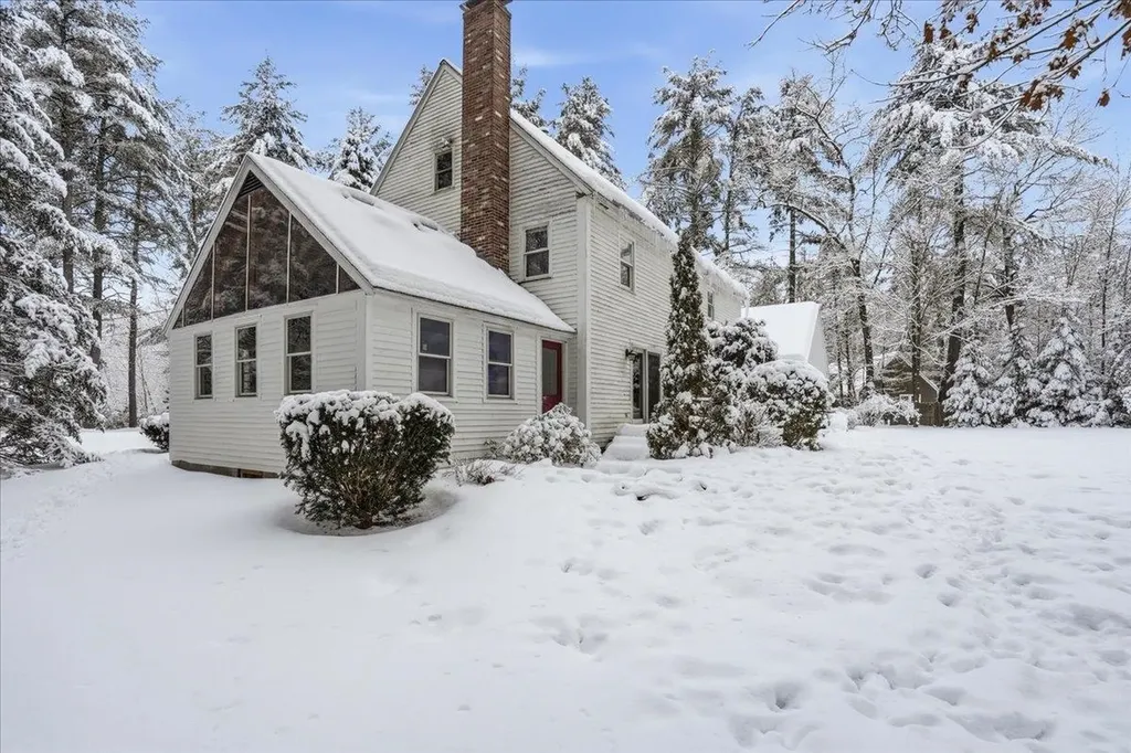 105 Rideout Road Hollis NH 03049
