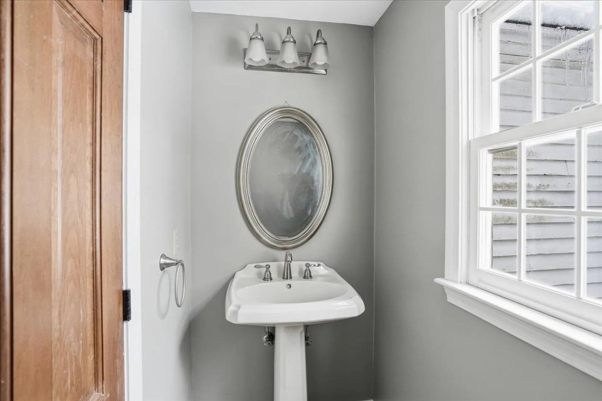 105 Rideout Road Hollis NH 03049