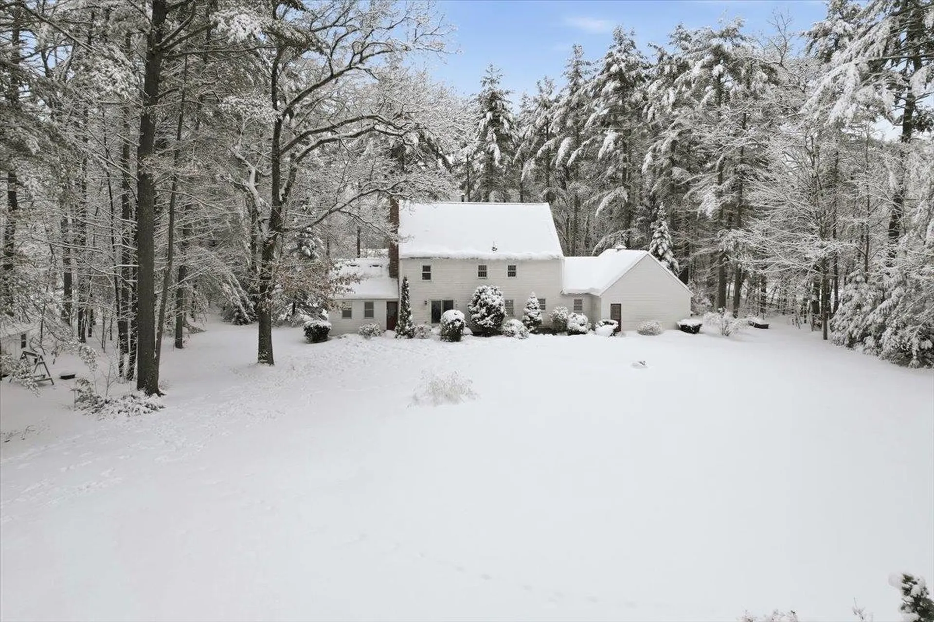 105 Rideout Road Hollis NH 03049