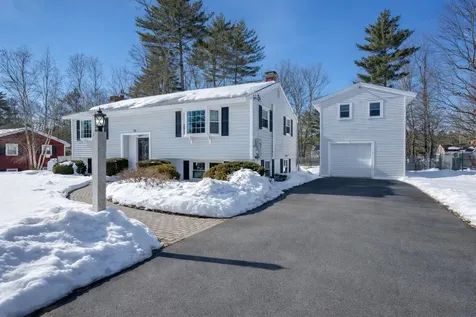 22 Back River Road Merrimack NH 03054