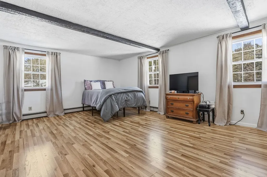 31 Pine Crest Drive Goffstown NH 03045