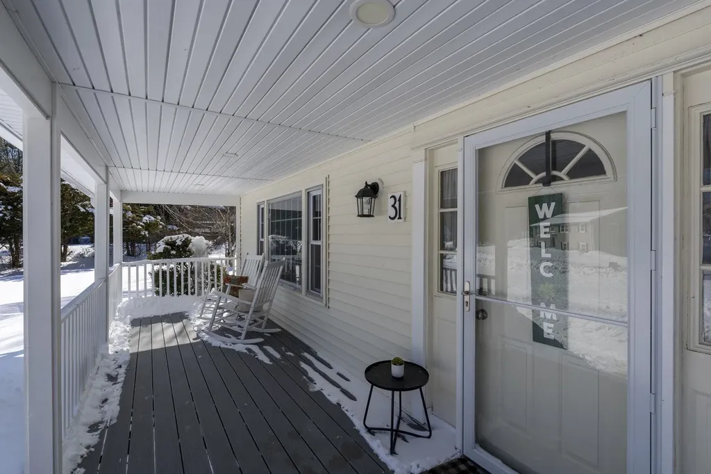 31 Pine Crest Drive Goffstown NH 03045