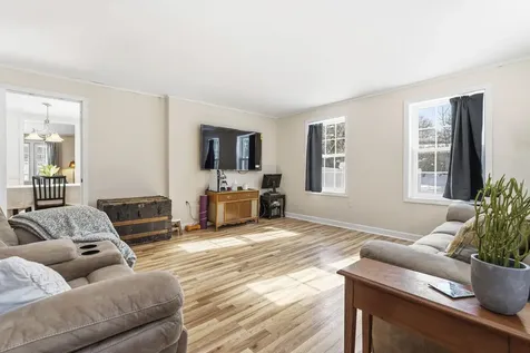 31 Pine Crest Drive Goffstown NH 03045