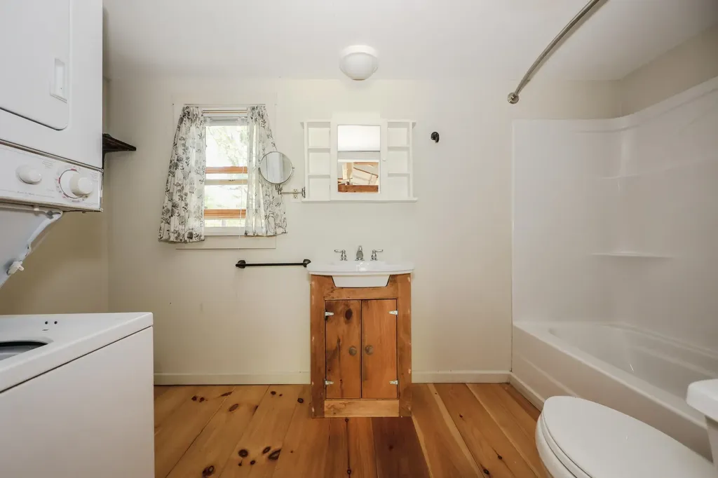 67 Candia Road Deerfield NH 03033