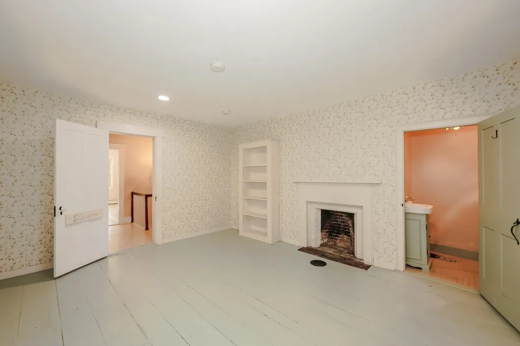 67 Candia Road Deerfield NH 03033