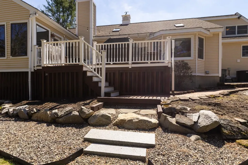 6 Isaac Lucas Circle Dover NH 03820