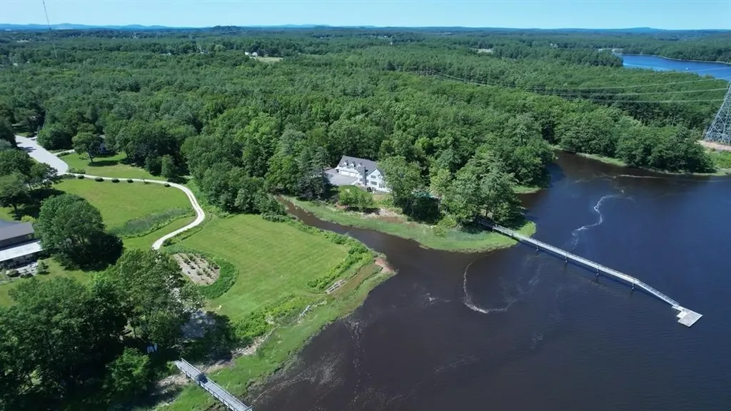 6 Isaac Lucas Circle Dover NH 03820