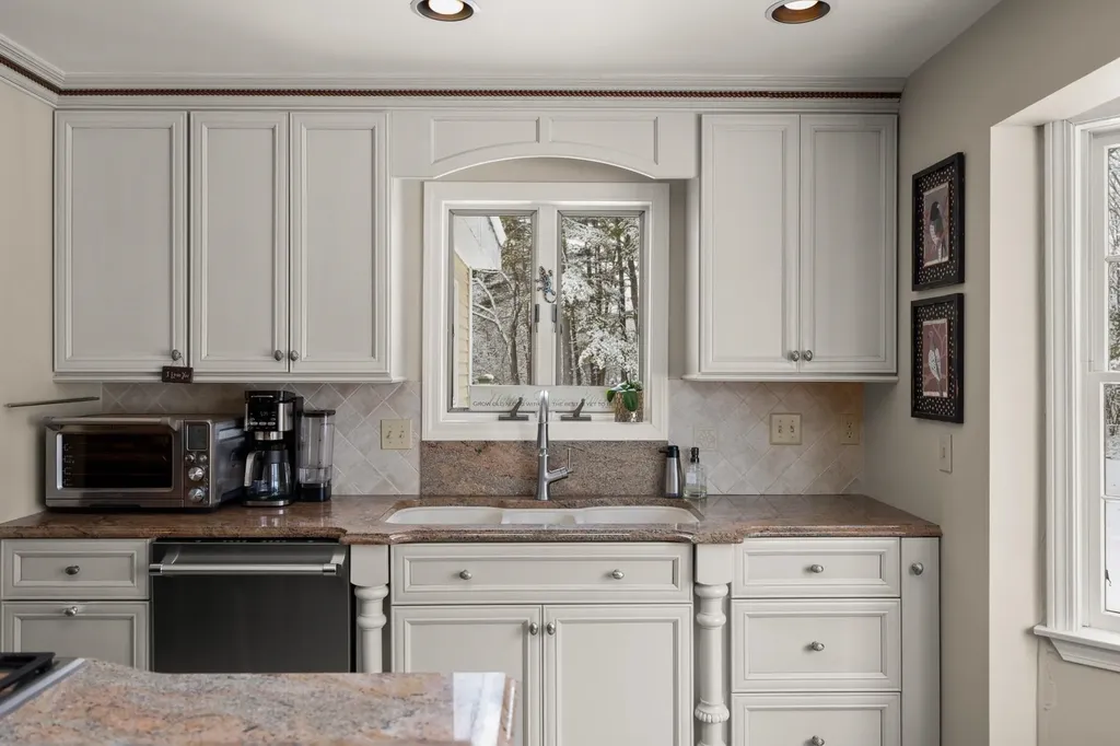 6 Isaac Lucas Circle Dover NH 03820