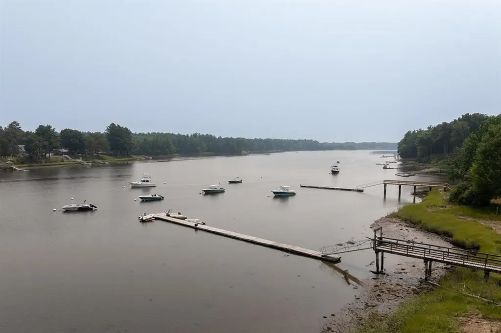 6 Isaac Lucas Circle Dover NH 03820