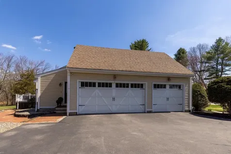 6 Isaac Lucas Circle Dover NH 03820
