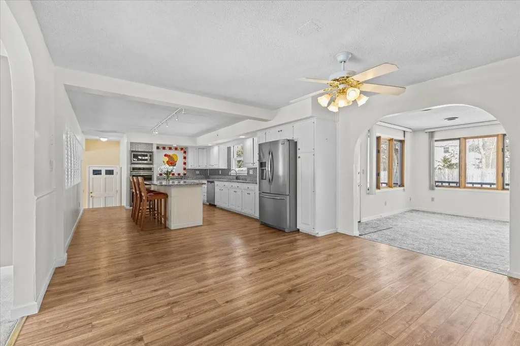 109 Juniper Ridge Shelburne VT 05445