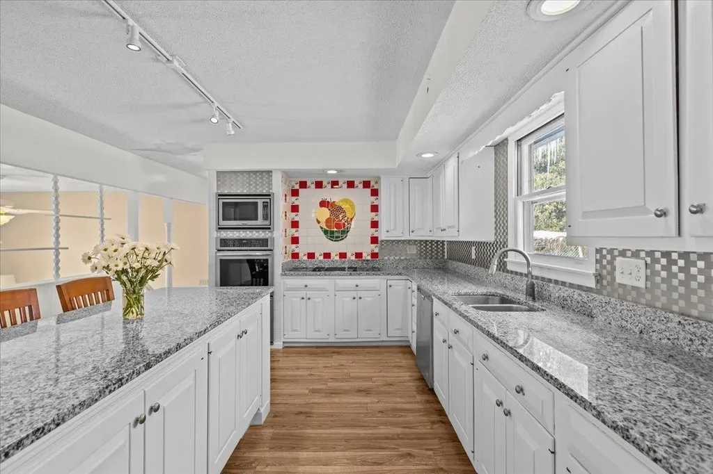 109 Juniper Ridge Shelburne VT 05445