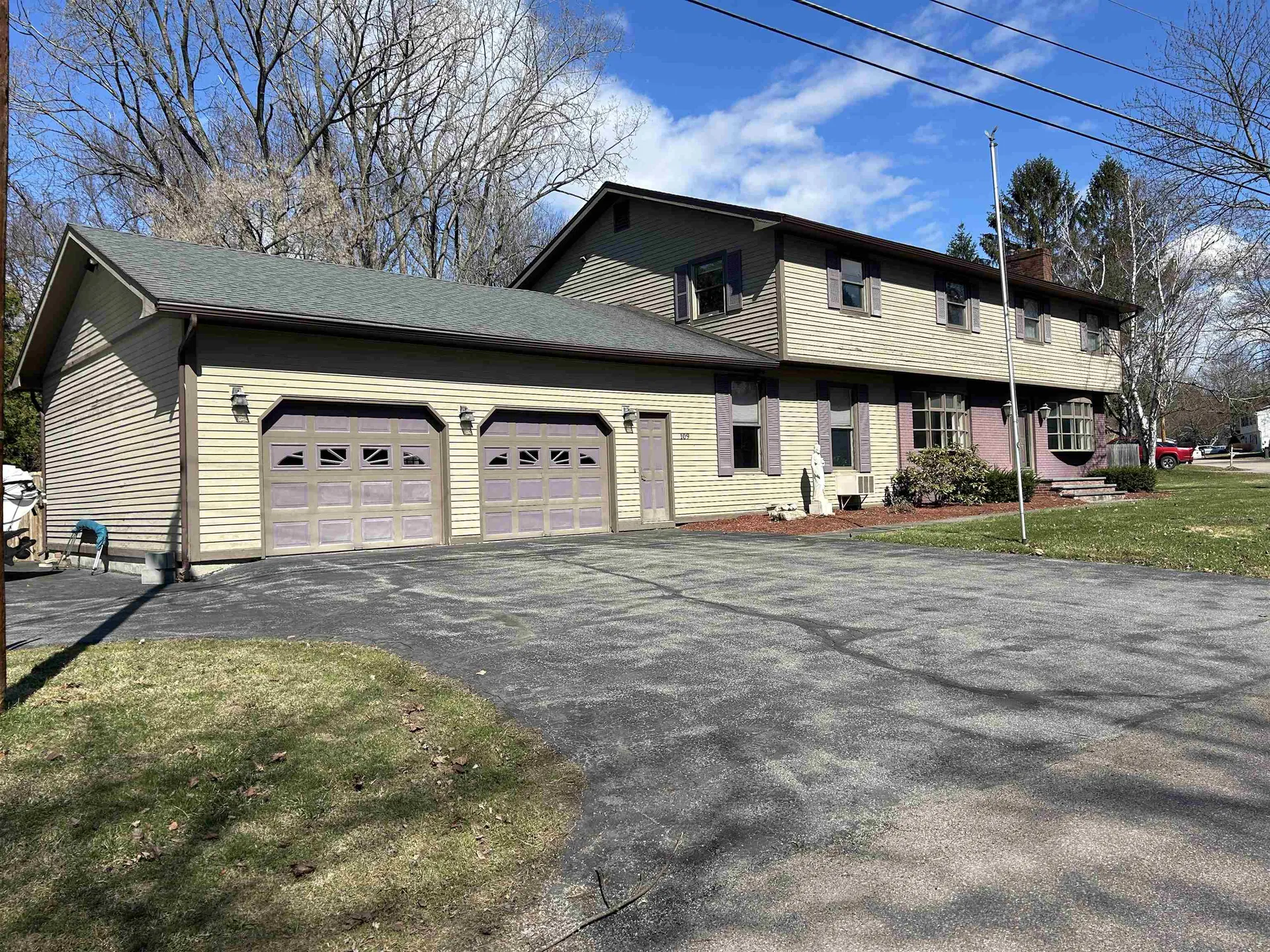 109 Juniper Ridge Shelburne VT 05445