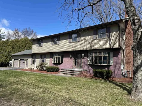 109 Juniper Ridge Shelburne VT 05445