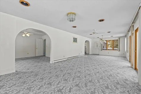 109 Juniper Ridge Shelburne VT 05445