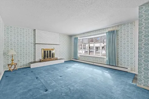 109 Juniper Ridge Shelburne VT 05445