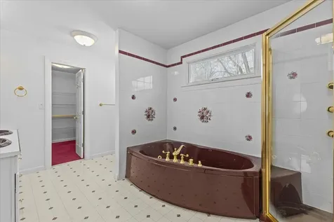 109 Juniper Ridge Shelburne VT 05445