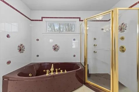 109 Juniper Ridge Shelburne VT 05445