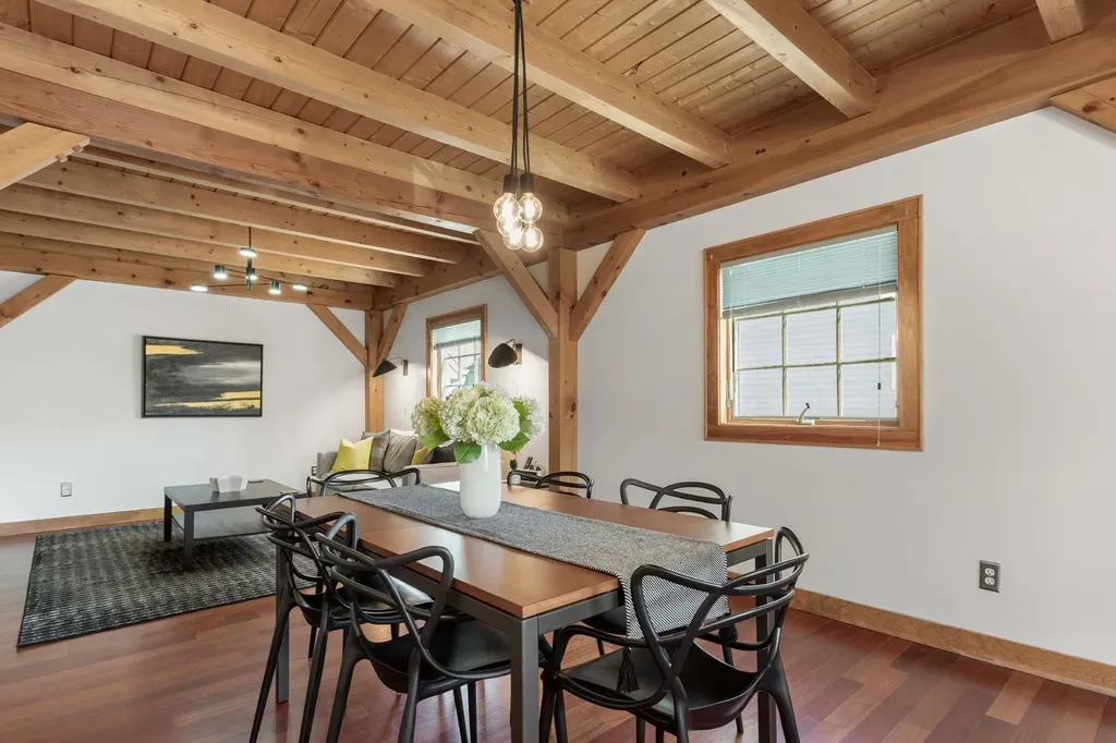 263 Long Sands Road York ME 03909-1266