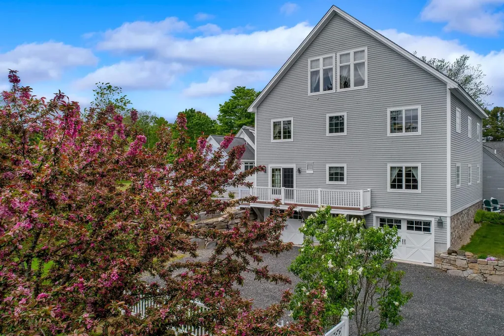 263 Long Sands Road York ME 03909-1266