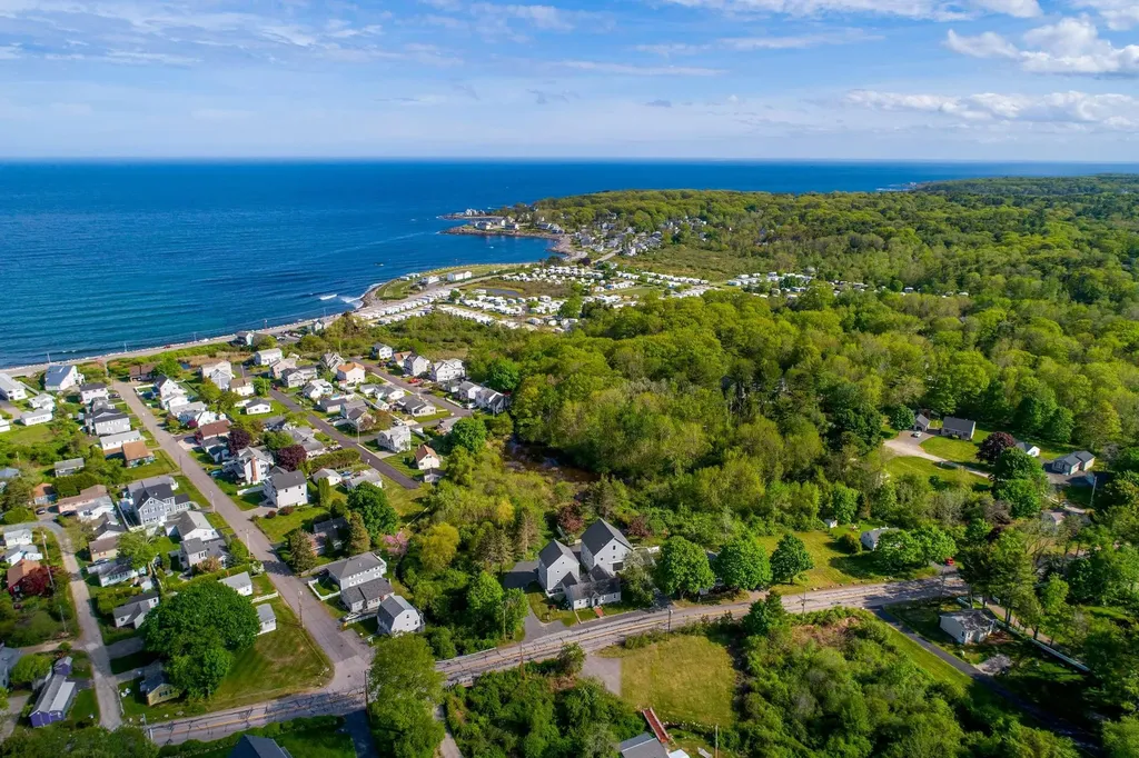 263 Long Sands Road York ME 03909-1266